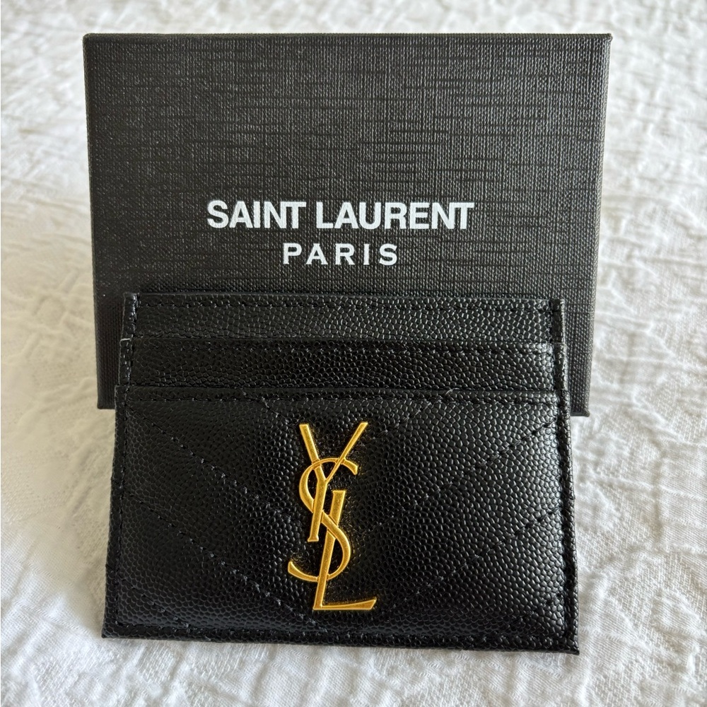 SAINT LAURENT CASSANDRE MATELASSÉ CARD CASE